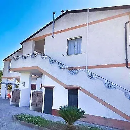 Hotel La Casa Di Rita In Muriscuvo Tanaunella