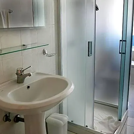 Hotel La Casa Di Rita In Muriscuvo Tanaunella